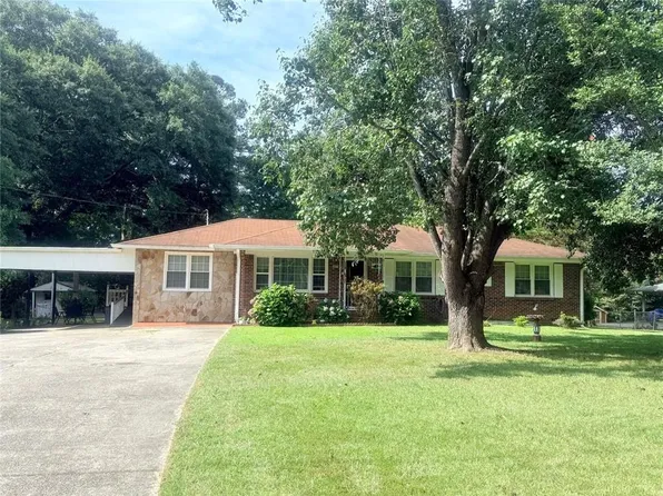 3879 Sharon Dr, Powder Springs, GA 30127