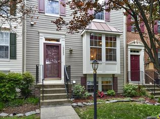 19883 Fieldgrass Sq, Ashburn, VA 20147