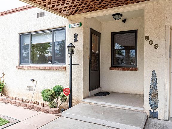 3rd image of 809 Ortiz Dr NE