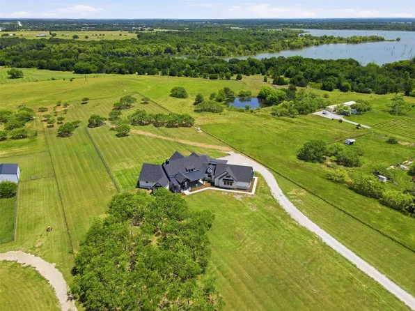 519 Reason Jones Rd, Valley View, TX 76272