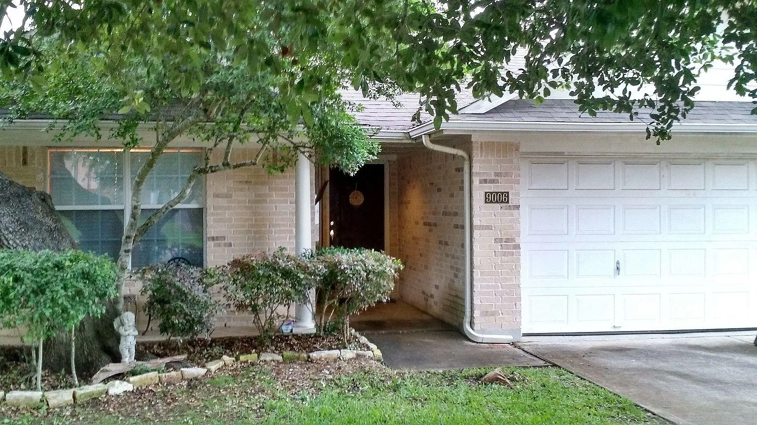 3 bed, 1800 sqft, $2,900 — Photo 1