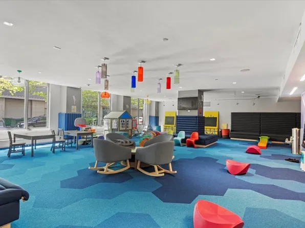 9 Avenue At Port Imperial image 33 of 50