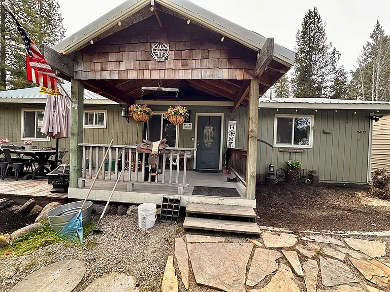 16033 Aqua Rd — Photo 1