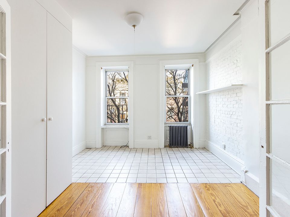 1st image of 428 E 9th St #17