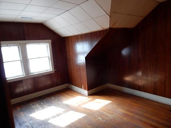 2nd image of 1839 S 11th Ave