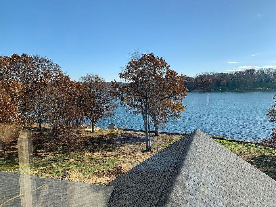 2nd image of 27-45 Ridgeview Dr