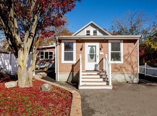 48 Ruskindale Rd, Hyde Park, MA 02136