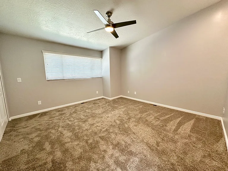 1809 E 4500 S — Photo 12