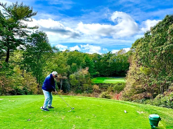 4 N Ridge Rd #431, Mashpee, MA 02649