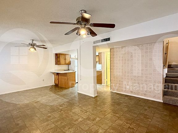 4th image of 1828 W Tuckey Ln Unit 11