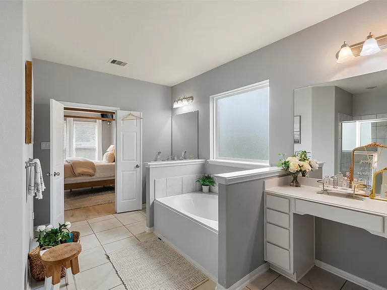 4142 Soaring Elm St — Photo 10