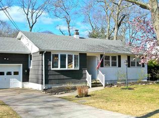 520 Ridgewood Dr, Northfield, NJ 08225