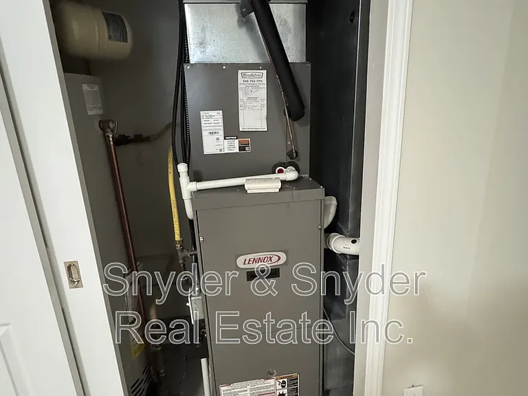 393 Caleb Dr #1 — Photo 26
