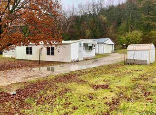 2494 170th Ave, Decorah, IA 52101