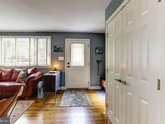 4th image of 1191 Saint George Dr