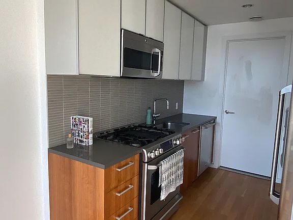 3rd image of 105 3rd St #4