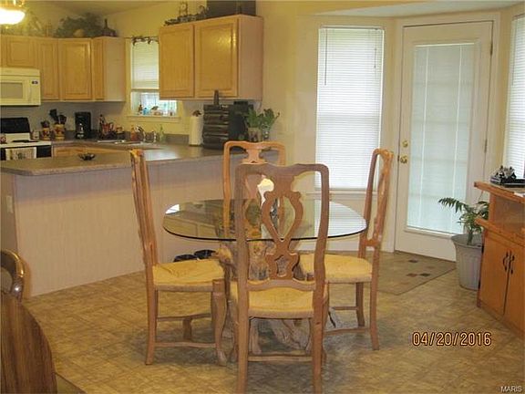 4th image of 30 Spanish Oak Ct