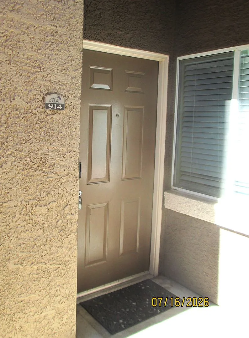 Downstairs condo at the Villas at Diamond Creek on Woodcreek Oaks Blvd — Photo 3