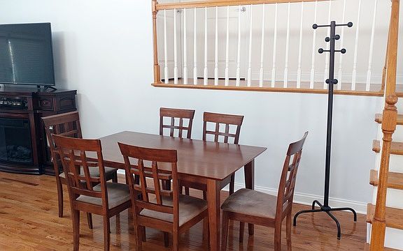 5th image of 1401 W Lynnwood Ave