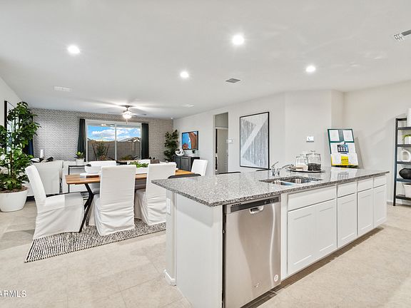 2nd image of 36022 W SAN ALVAREZ Avenue