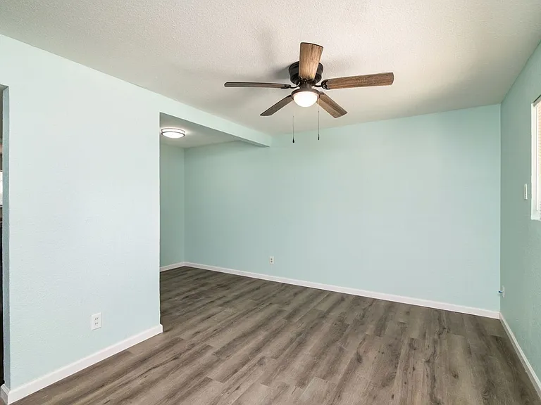 811 S Mesquite St #1-12 — Photo 17
