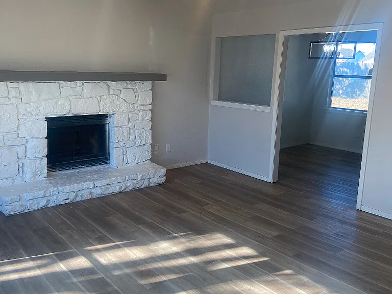 10833 E 67th St S — Photo 3