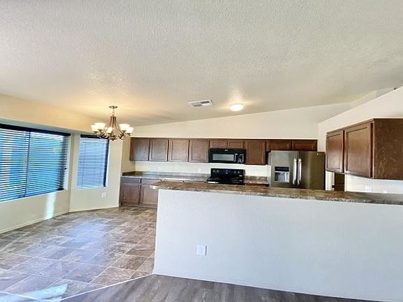 4th image of 7719 E 40th Pl
