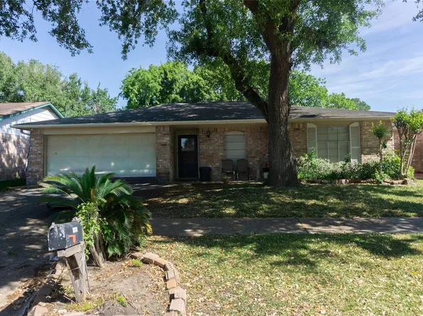 13826 Southline Rd, Sugar Land, TX 77498