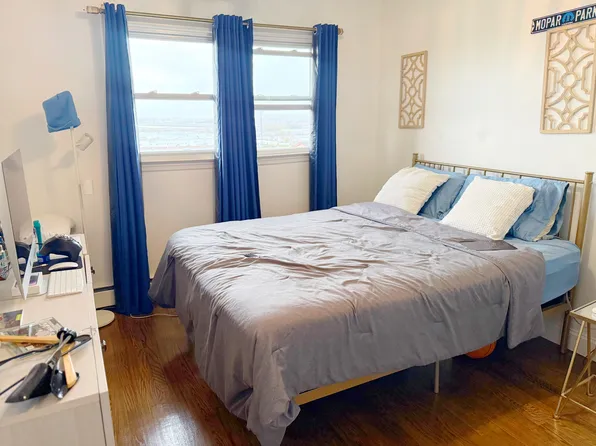 6319 Granton Avenue image 1 of 1