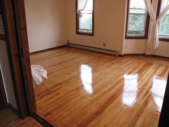 3rd image of 11 49th St APT 2