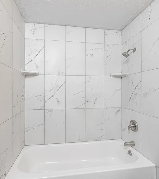 1809 Endrow Ave NE — Photo 15