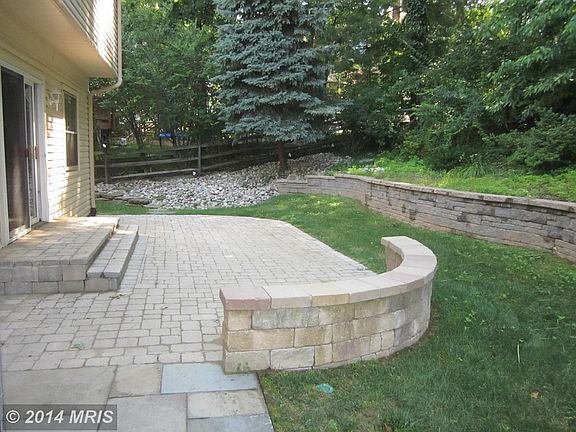 3rd image of 10057 Maclura Ct