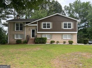 1860 Westley Dr, Riverdale, GA 30296