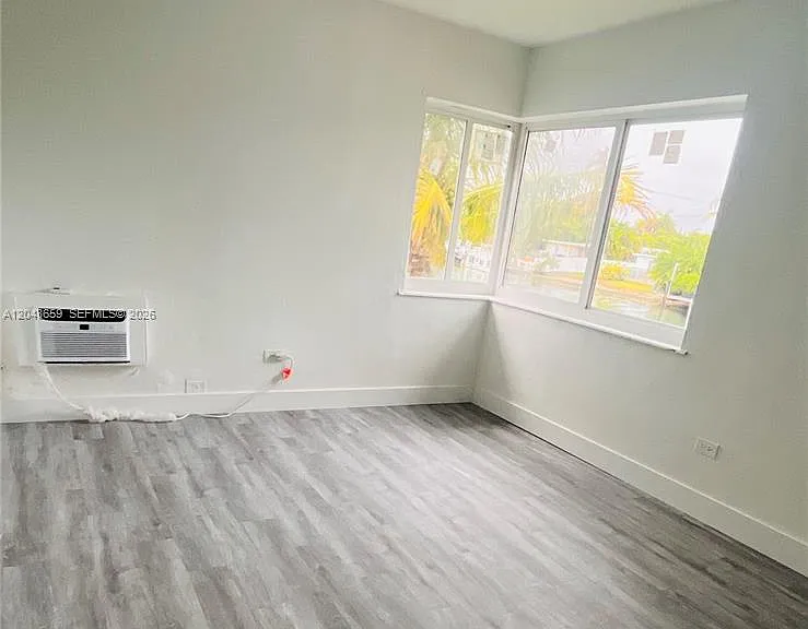 2045 Calais Dr #8 — Photo 10
