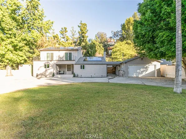 9620 Wheatland Ave, Sunland, CA 91040