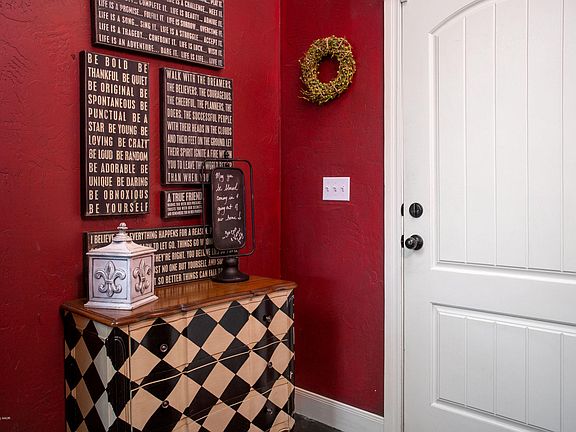 5th image of 3706 Bismarck Ave