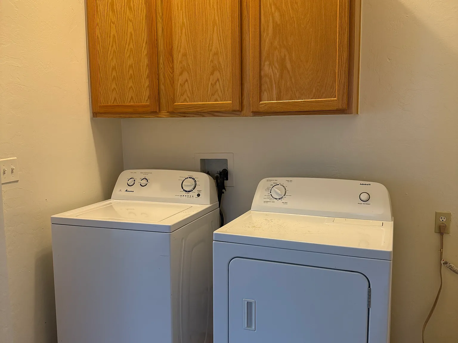 5 bed, 1954 sqft, $3,000 — Photo 4