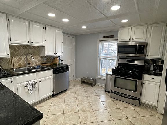 5th image of 5609 34th Ave S #1