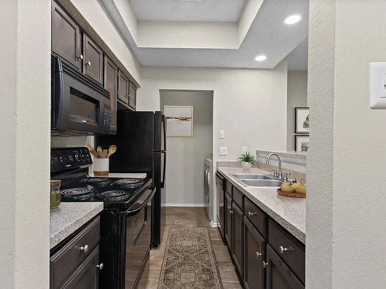 B1 | 2 Bed / 2 Bath | 1,011 Sq Ft