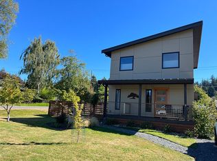 1700 8th St, Bellingham, WA 98225