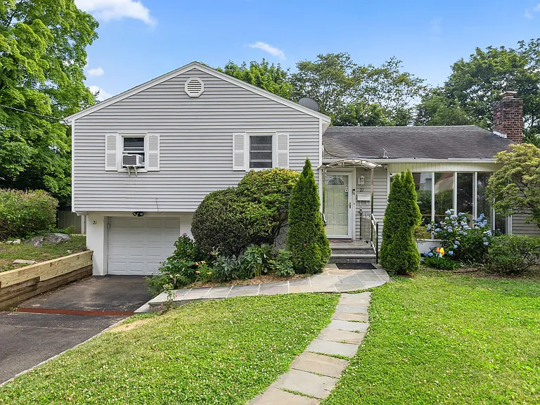 21 Joyce Rd — Photo 35