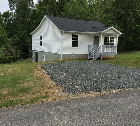 222 W FINGER ST  LANDRUM SC 