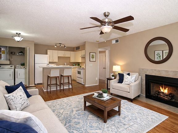 2nd image of 355 Lakepointe Dr Unit 204