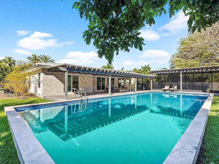201 Golden Beach Dr — Photo 43