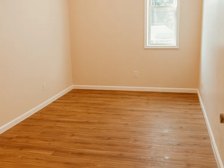 212 Main St #2 — Photo 16