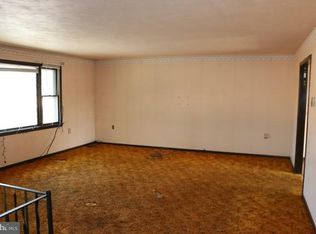 94 Hade Rd, Saint Thomas, PA 17252