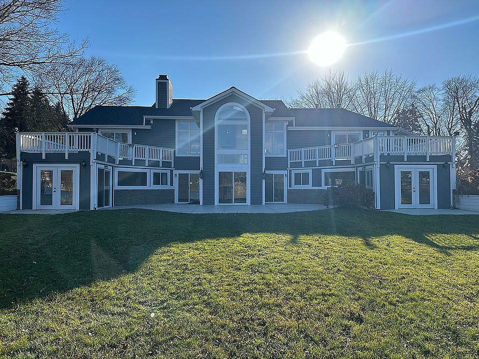 1st image of 760 Bridgeview Bay Dr