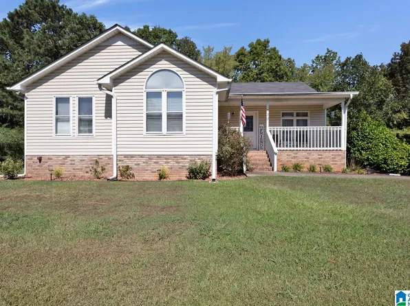 330 Nicole Trl, Hayden, AL 35079