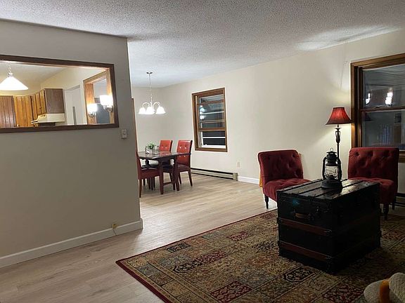 2nd image of 10182 Woodland Trl