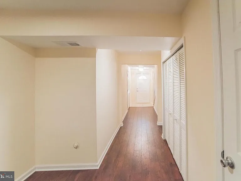 4112 Silver Park Ter — Photo 5